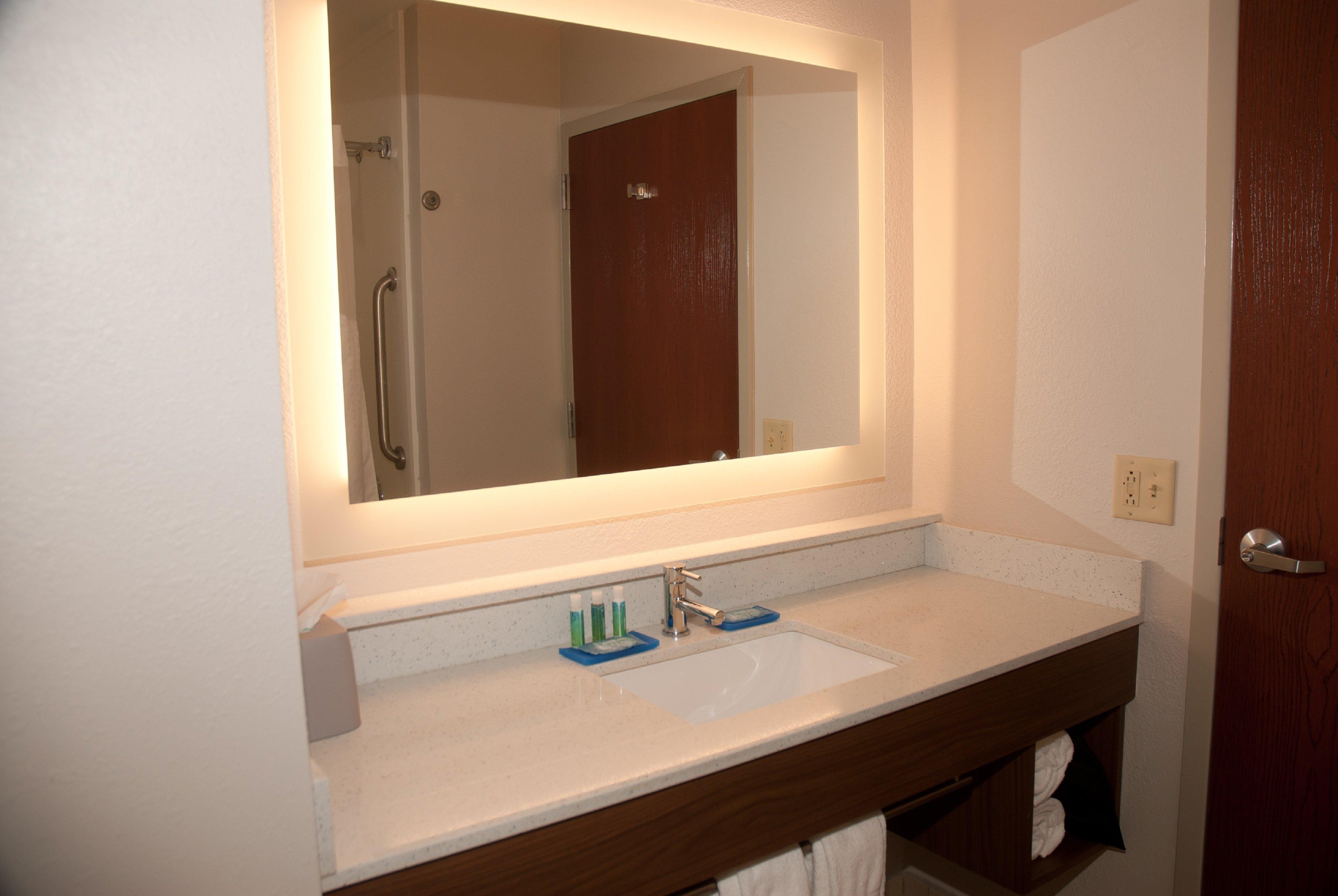 Holiday Inn Express Hotel & Suites Athens By Ihg מראה חיצוני תמונה