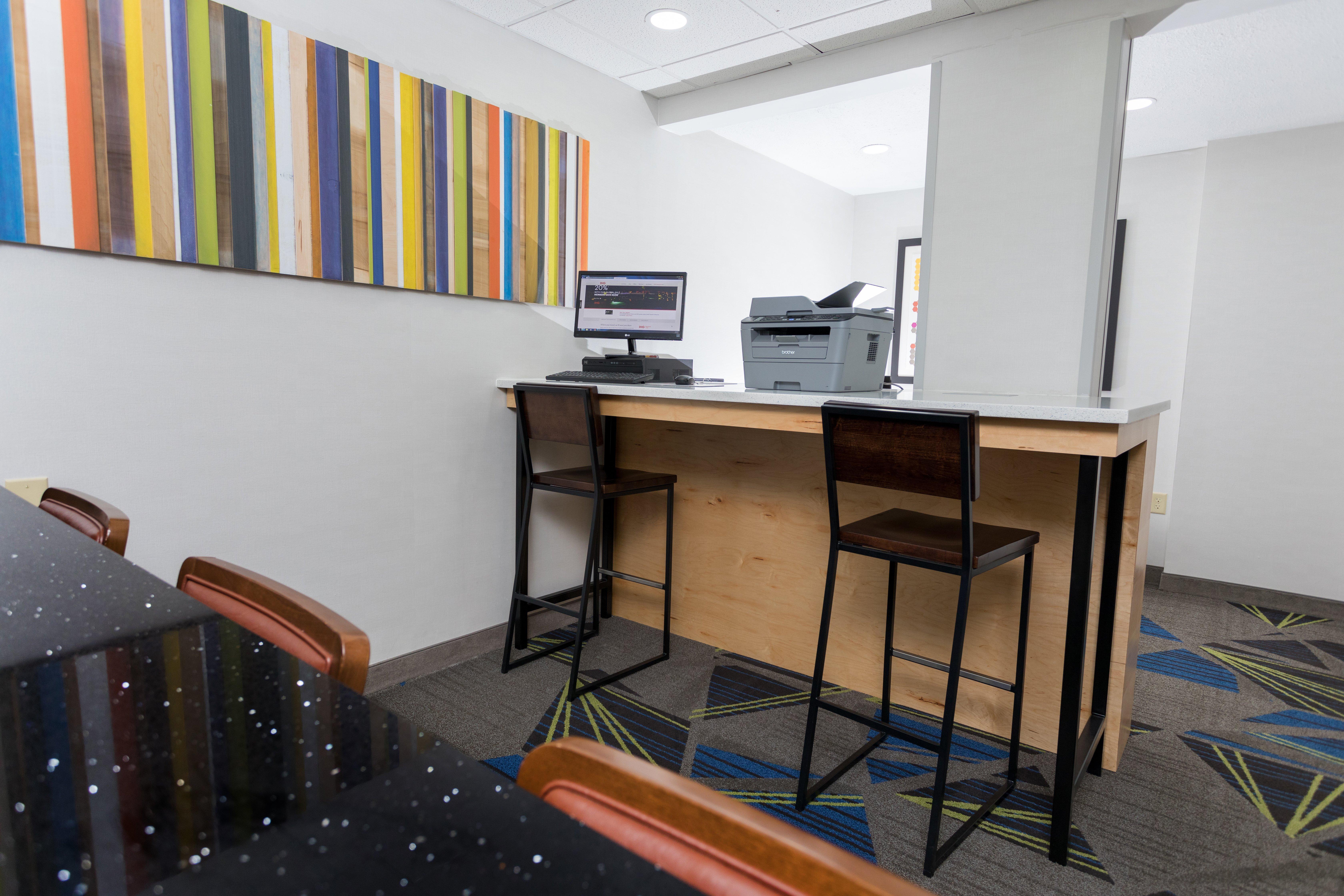 Holiday Inn Express Hotel & Suites Athens By Ihg מראה חיצוני תמונה